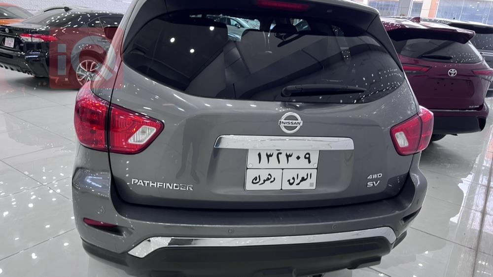 نیسان پاسفایندەر